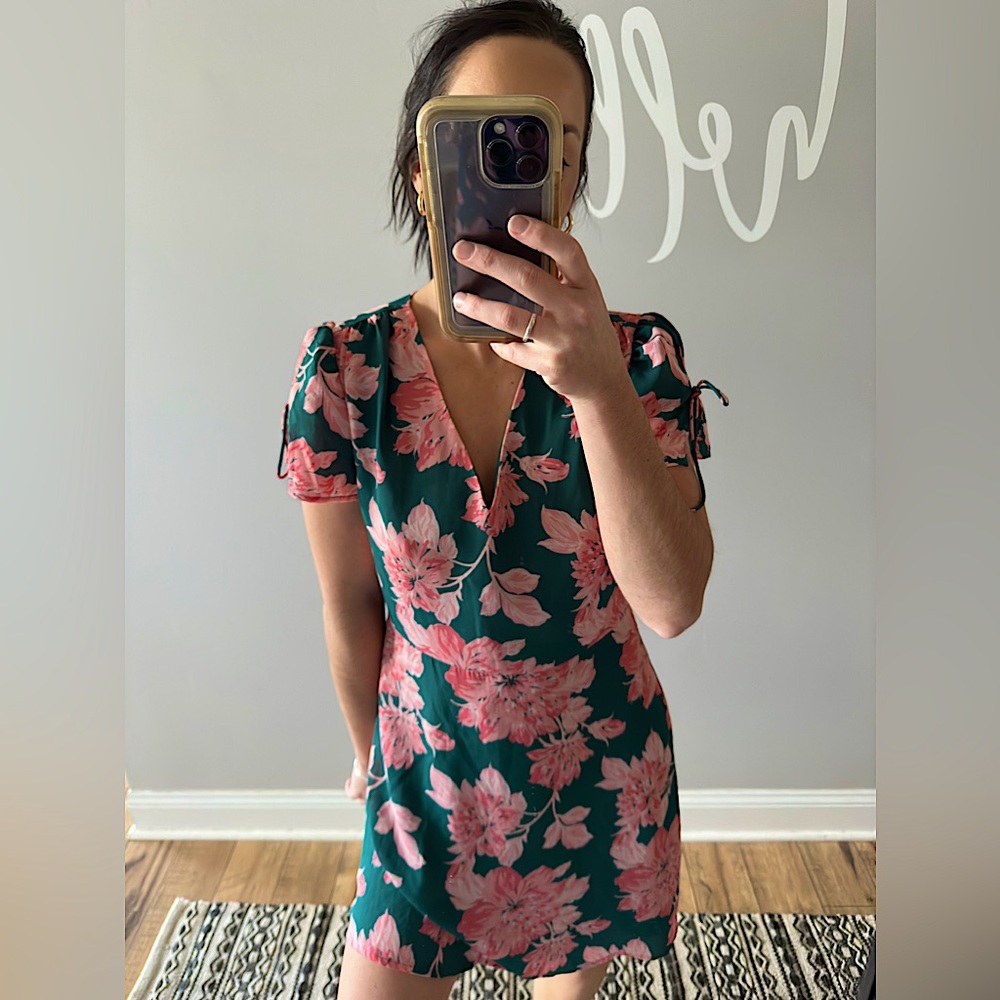 ⚡️ Jcrew Mercantile Green Pink Floral Print Tie Sleeve V Neck Dress